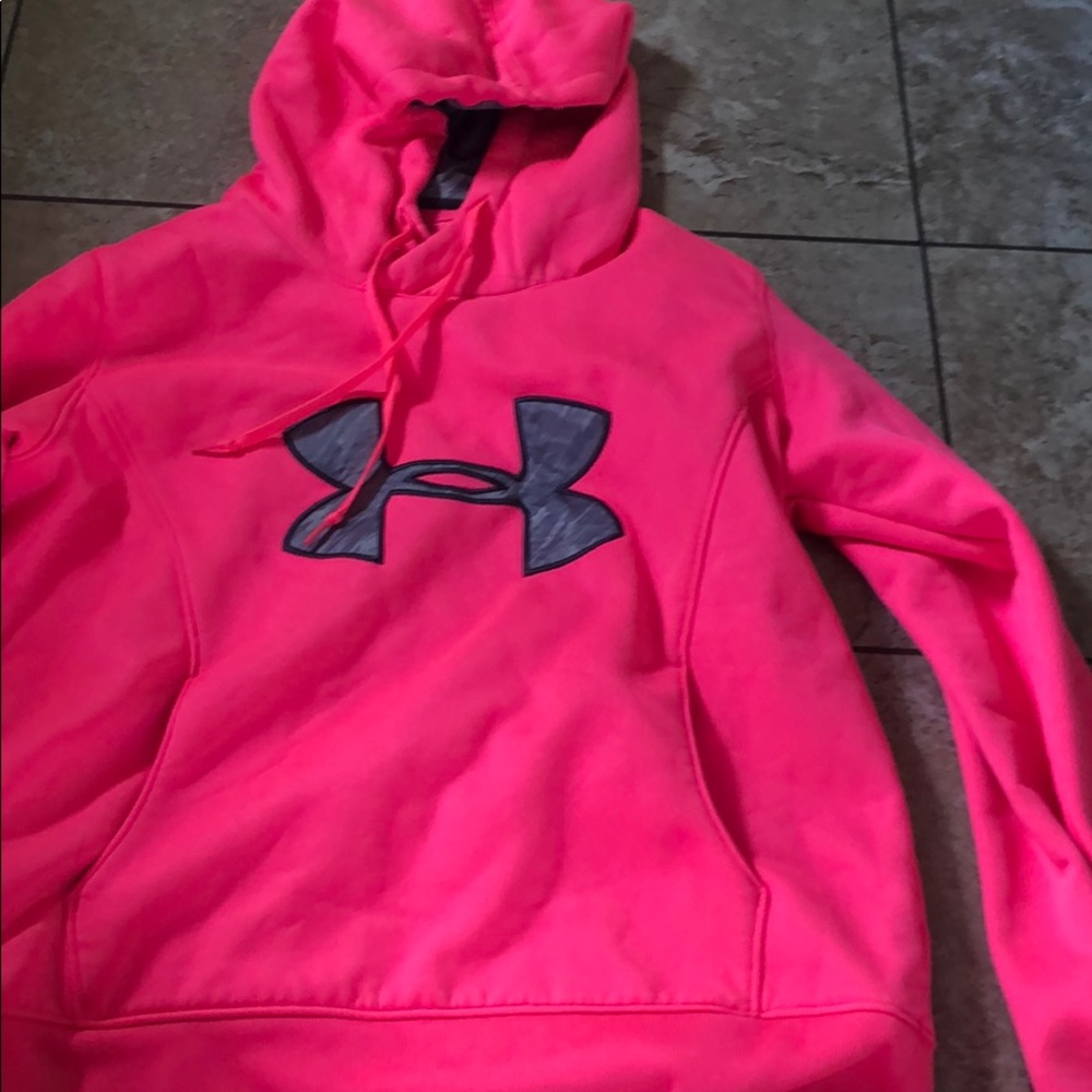 Under armour sweatshirt